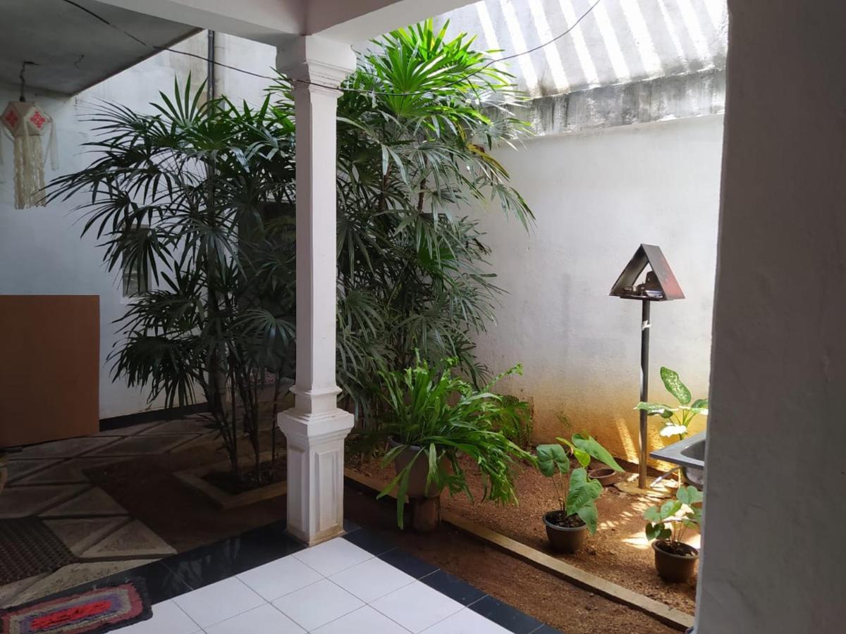Kingdom Palace Hotel Anuradhapura Ngoại thất bức ảnh